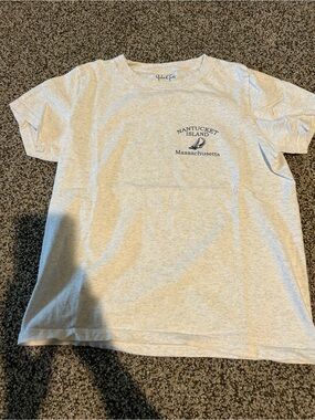 Brandy Melville Nantucket Island Graphic Tee - Light Gray